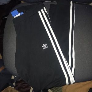 Adidas leggings